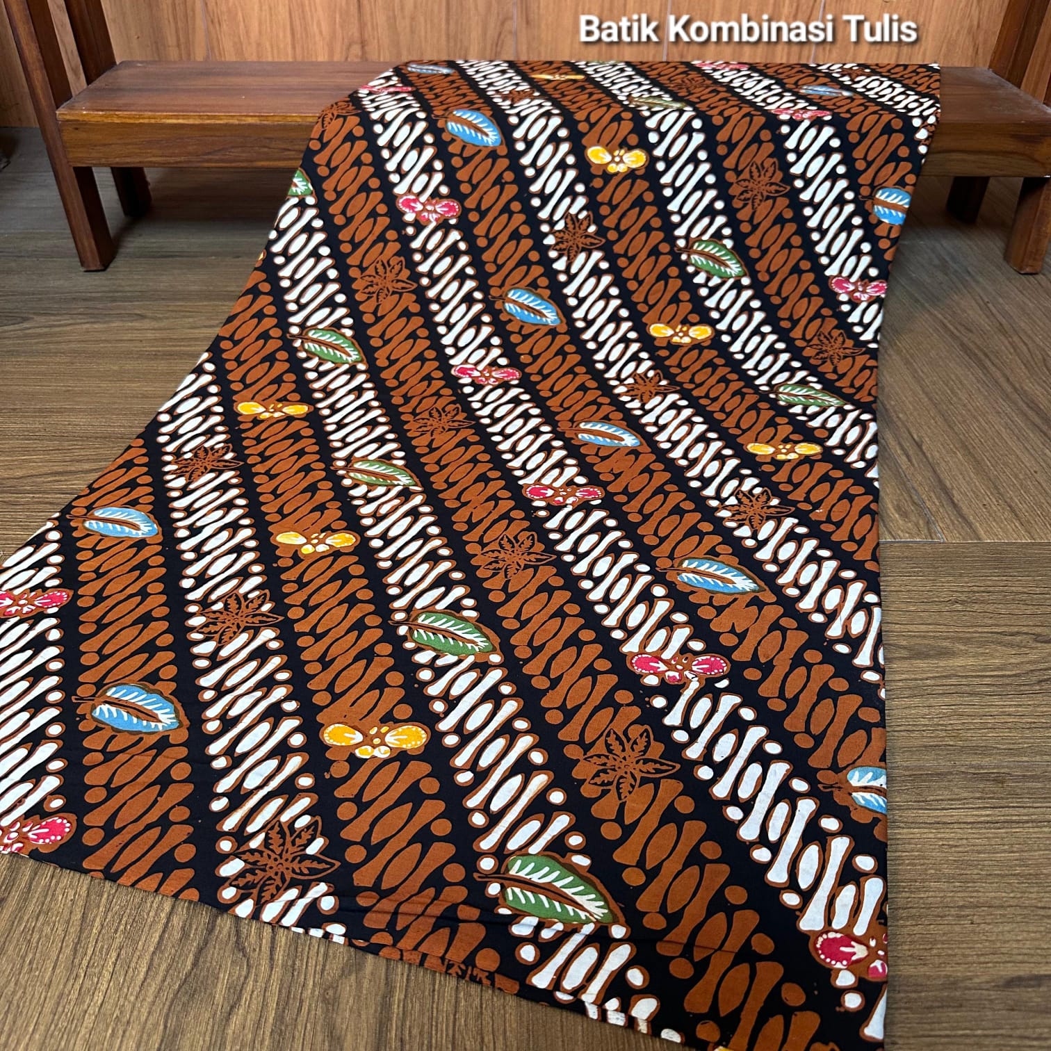 Kain Batik Kombinasi Tulis Sogan S05