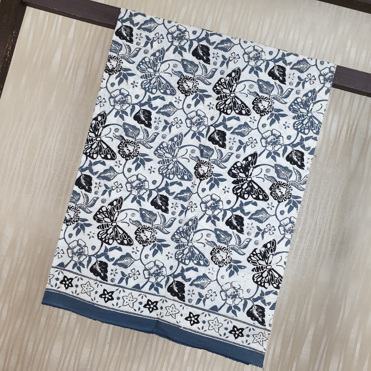 Kan Batik Cap Indigo  Premium S04154