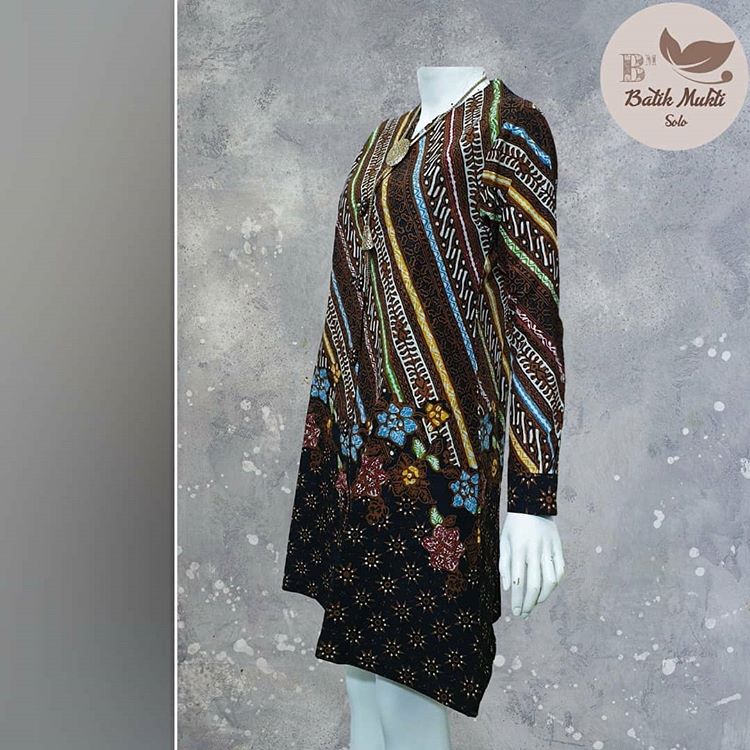 MONA TUNIK LIRIS TRUNTUM tampak samping MONA TUNIK LIRIS TRUNTUM tampak samping