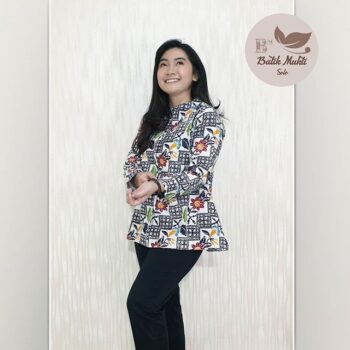 Alternative view of NAVI BLOUSE DAUN SELING
