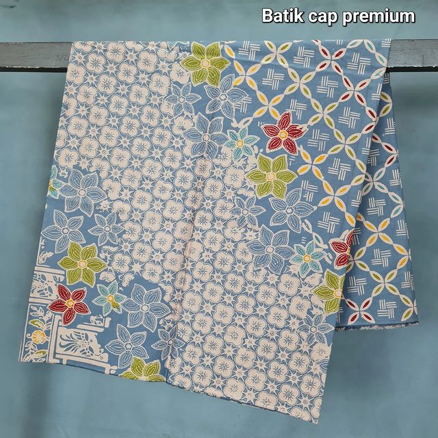Kain Batik Katun Cap Premium Motif Kawung Kombinasi biru-ungu